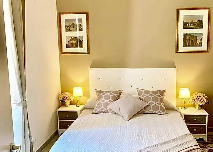 Mama Domus Bed and Breakfast 4*