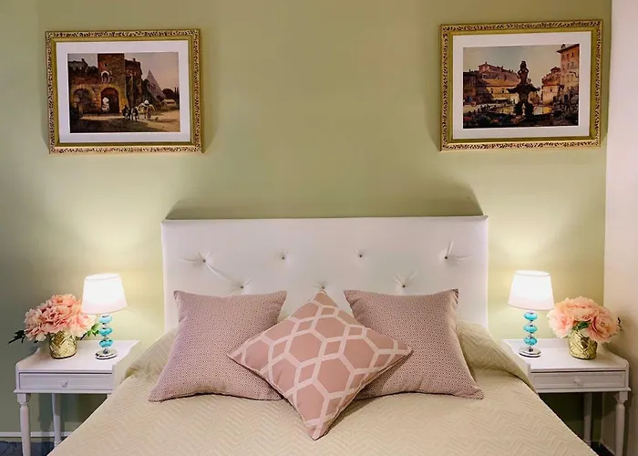 Mama Domus Bed and Breakfast 4*